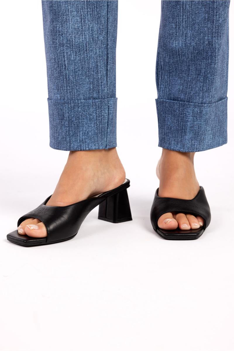 Maureen mid heel sandals - Studio Anneloes