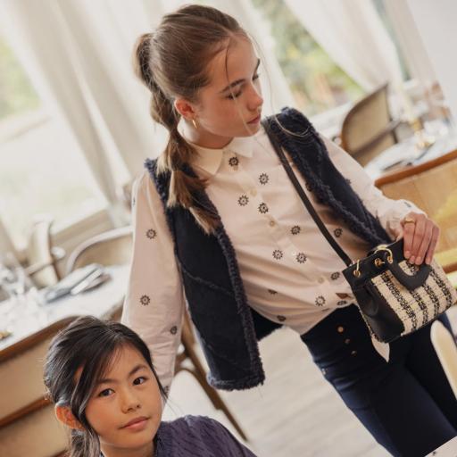 Narin Pes Gilet - AI&KO - Alternatieve afbeelding