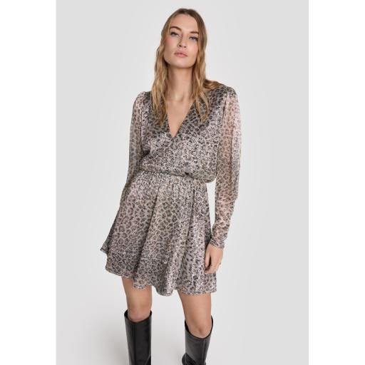 Ladies knitted leopard shiny wrap dress